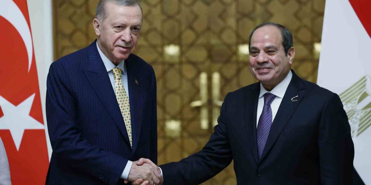 Cumhurbaşkanı Erdoğan, Mısır Cumhurbaşkanı Sisi İle Görüştü