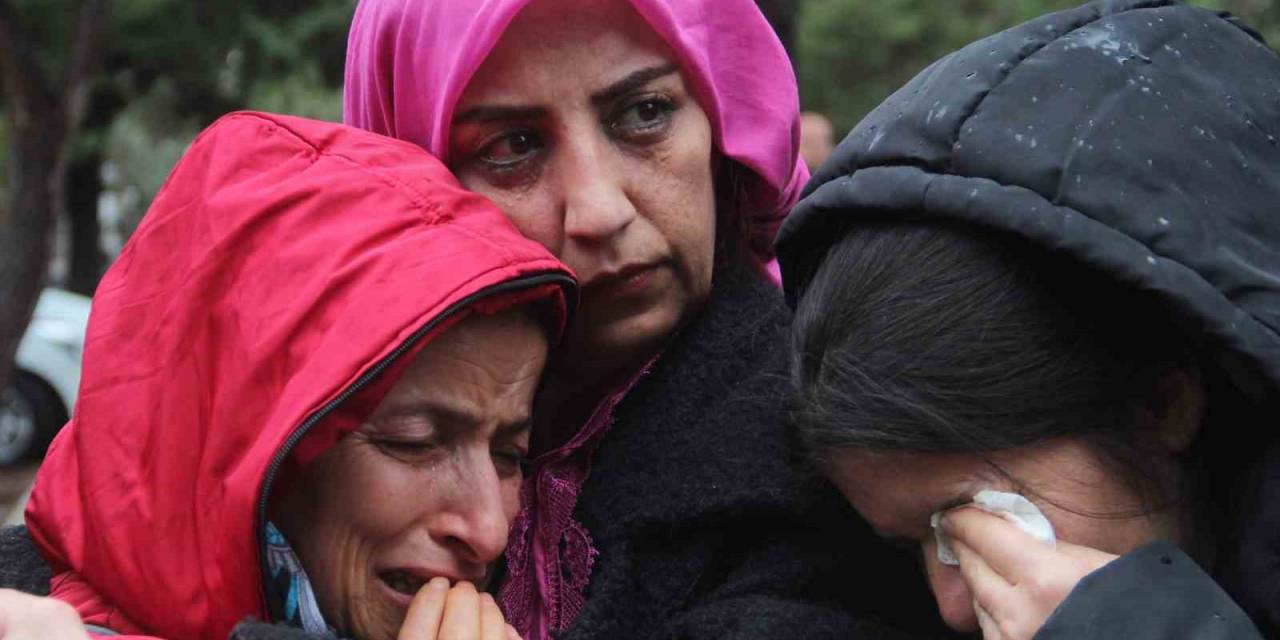 Antalya’da Selde Hayatını Kaybeden Yıldız’a Gözyaşları Arasında Veda