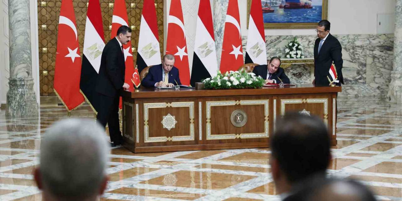 Türkiye Ve Mısır Arasında Ortak Bildiri İmzalandı