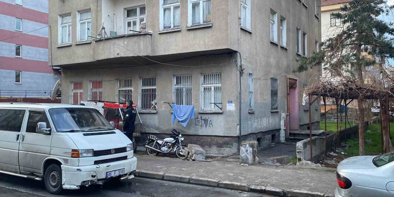 Yaşlı Adam Evinde Ölü Bulundu