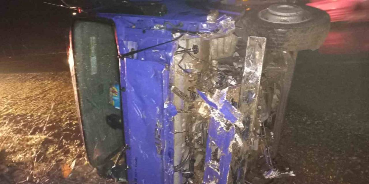 Mardin’de Kontrolden Çıkan Kamyon Devrildi: 3 Yaralı