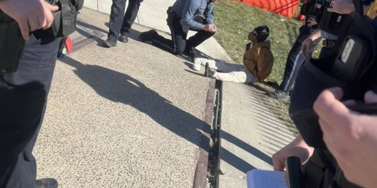 Abd’de Geçit Töreni Sırasında Yapılan Silahlı Saldırıda İlk Bilanço Belli Oldu