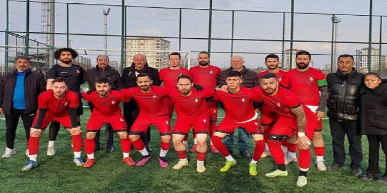 Özvatanspor Şampiyonluğa Çıkıyor