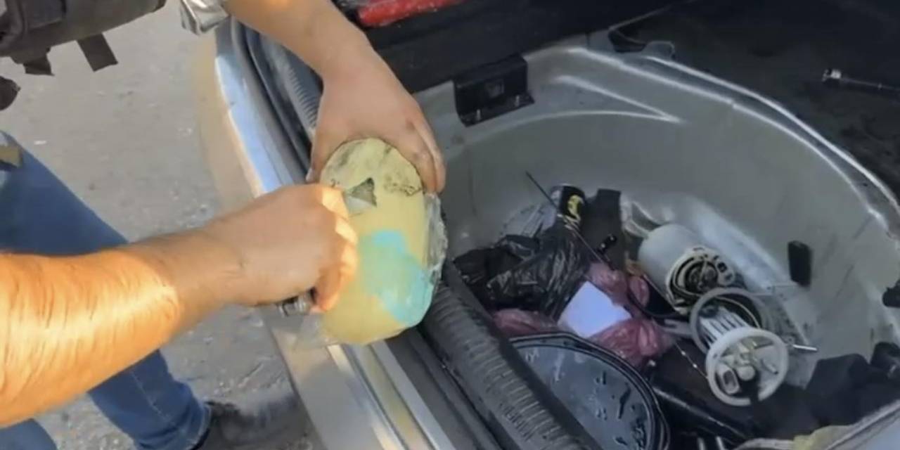 Otomobilin Yakıt Deposundan 10 Kilo 250 Gram Uyuşturucu Çıktı