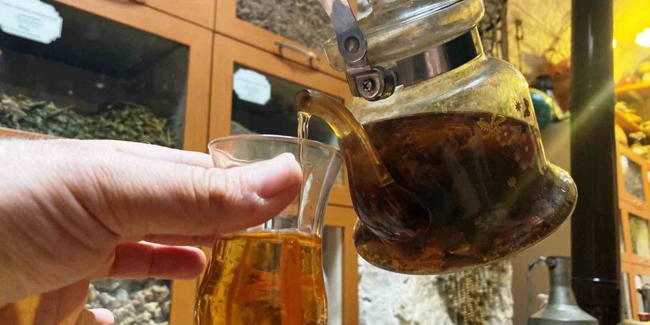 Değişken Havalarda Bağışıklık Sistemi İçin ‘Baharat Çayı’ Önerisi