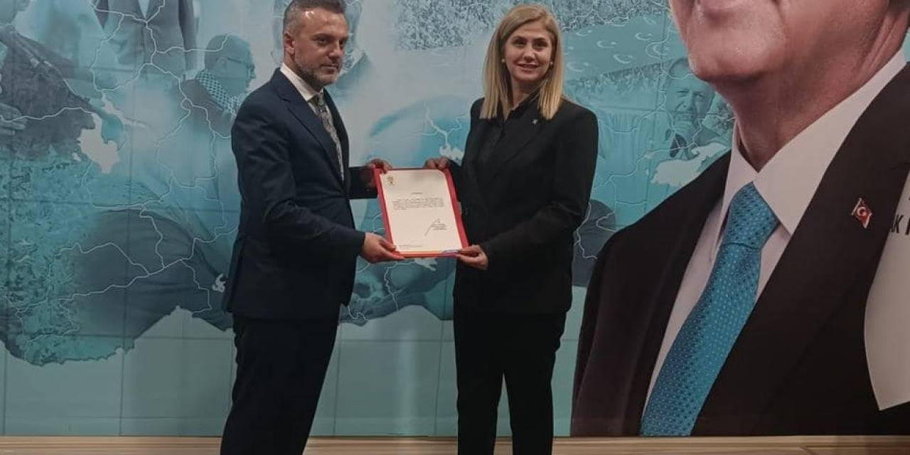 Ak Parti’nin 3 Yeni İlçe Başkanı Belli Oldu