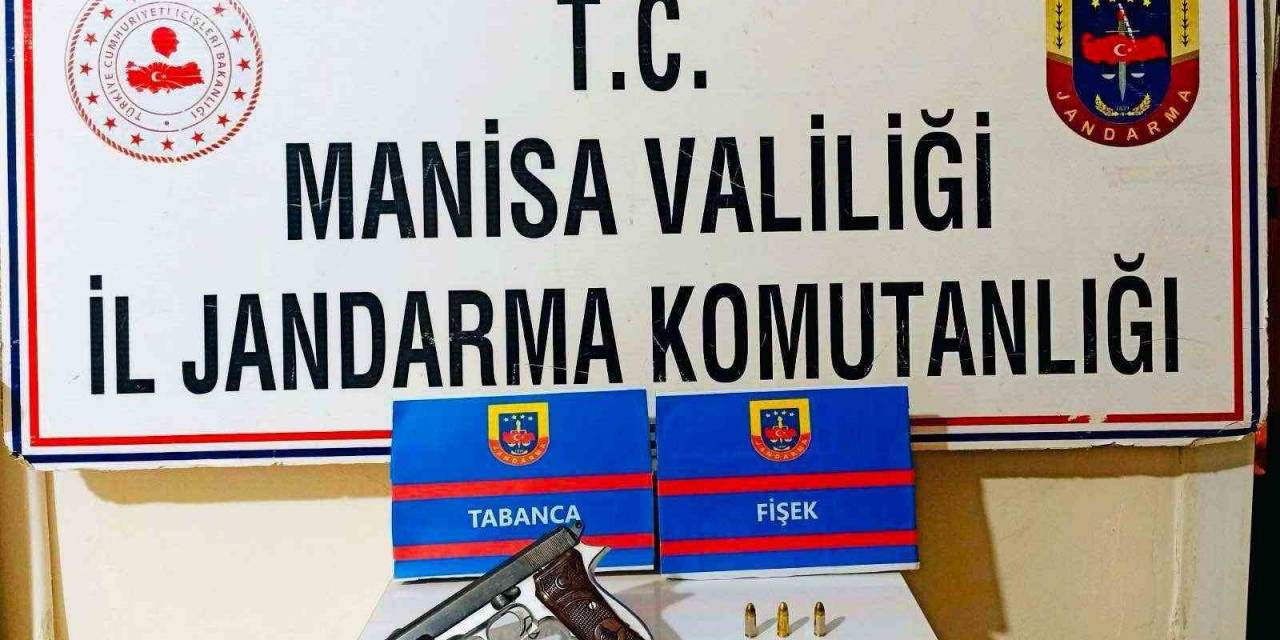 Şüpheli Şahsın Üzerinden Tabanca Çıktı