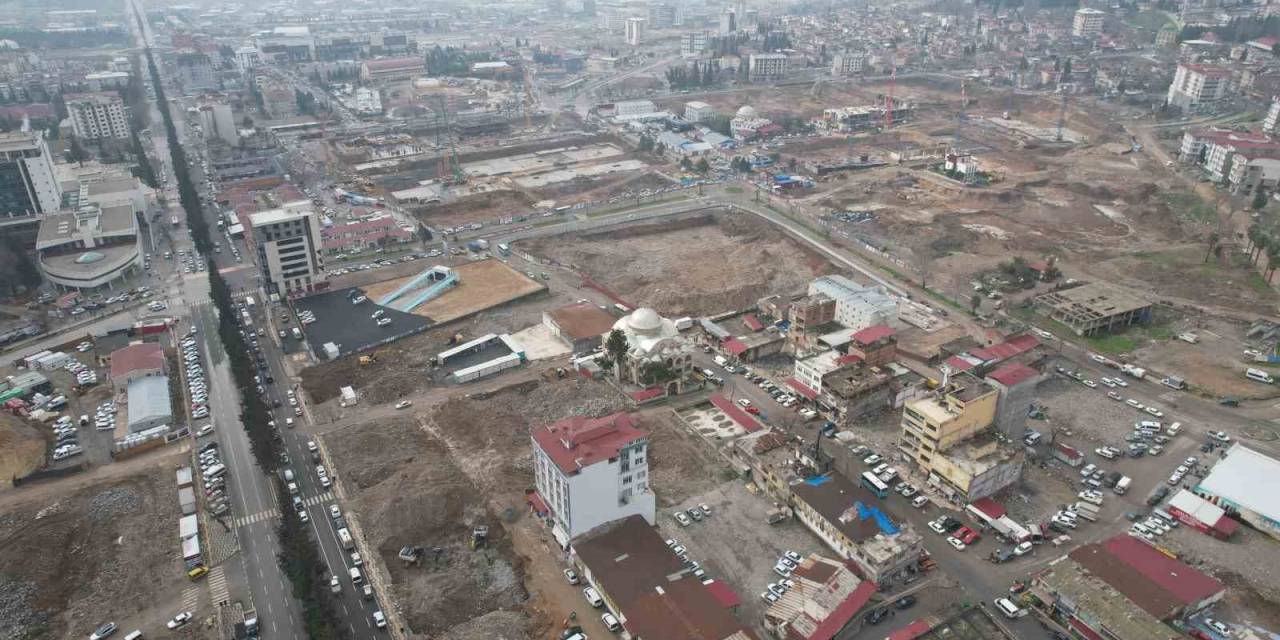 Depremin Merkez Üssünde Ağır Hasarlı Binaların Yıkımı Yüzde 91 Tamamlandı