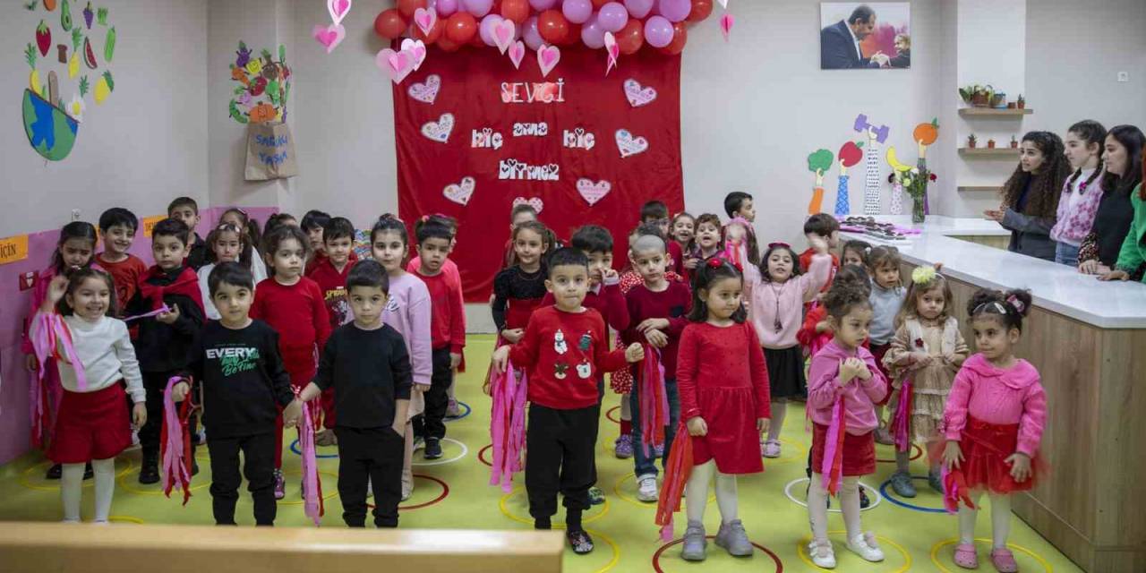 Halkkent Çocuk Gelişim Merkezinde Eğitim Gören Çocuklar, ’dünya Sevgi Günü’nü Aileleriyle Kutladı