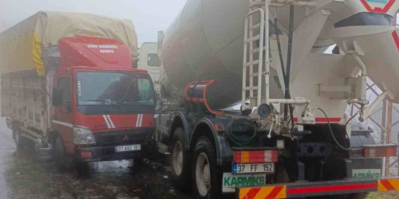 Yoğun Sis Kazayı Beraberinde Getirdi