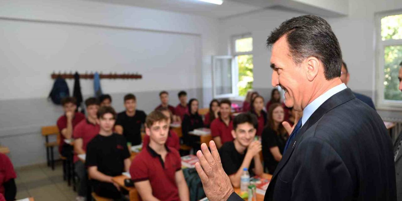 Osmangazi’den Emekliye, Kadınlara Ve Öğrencilere Tam Destek