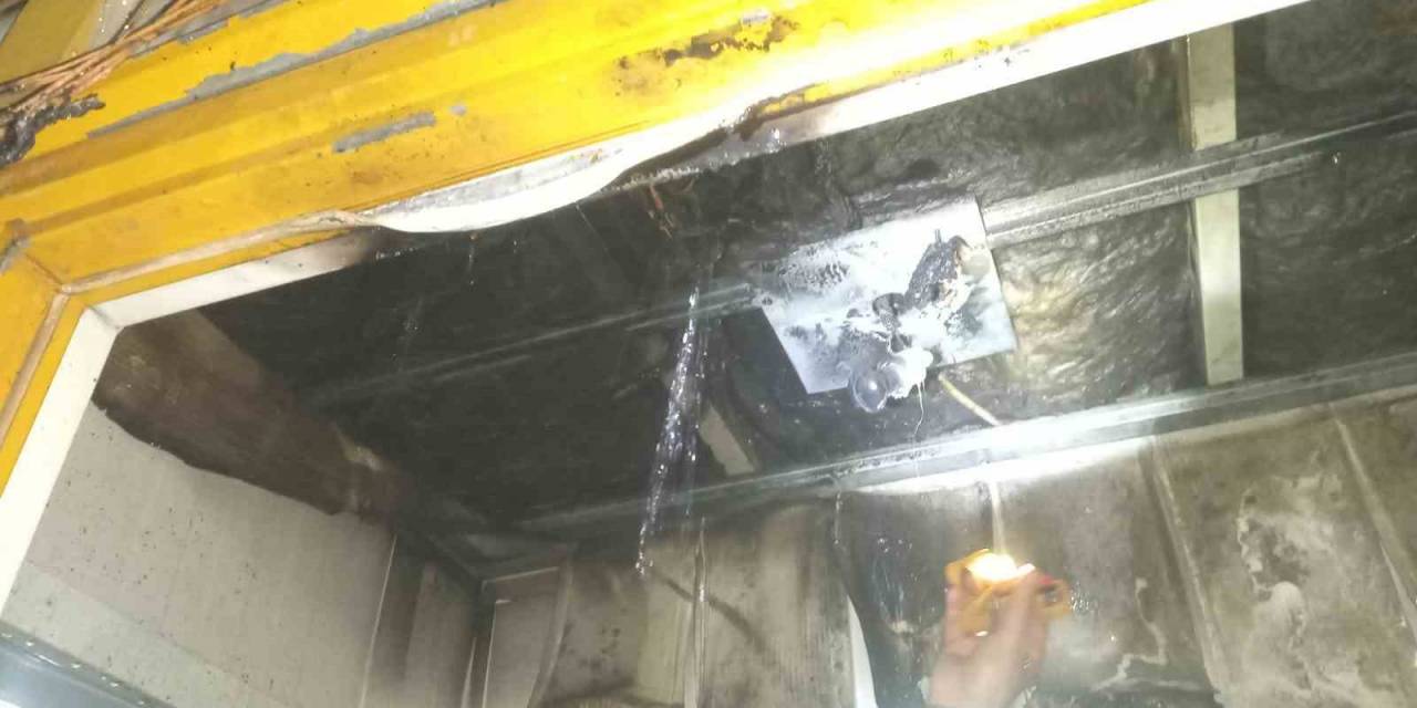 Antakya’da Konteyner Yangını