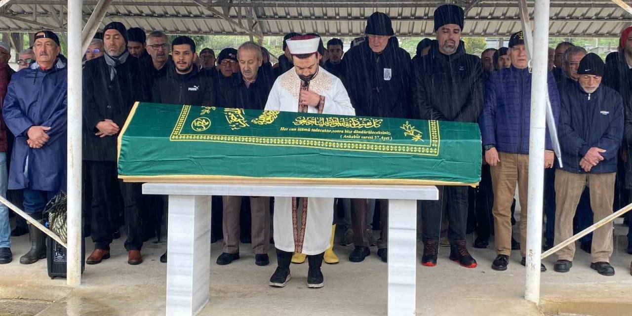 Erkan Özerman’ın Vasiyetini Kuzeni Açıkladı: "Cenazemde Dedikodu Yapmalarına İzin Vermeyeceğim"