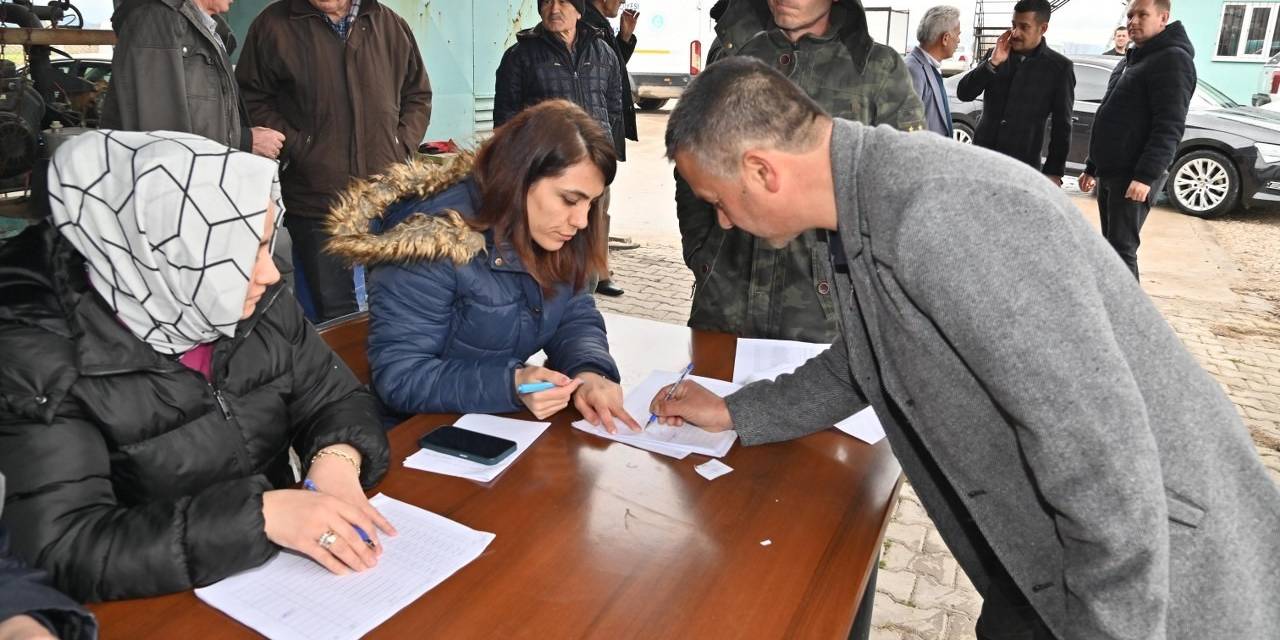 Başkan Ergün’ün Kırkağaçlı Üreticilere Desteği Sürüyor