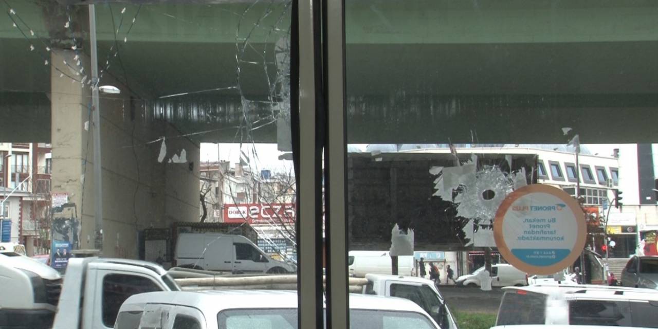 Kasap Dükkanını Kurşunladı, Koşarak Uzaklaştı