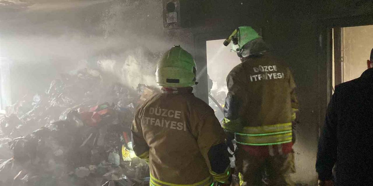 Yangında 600 Bin Liralık Spor Ayakkabılar Yandı