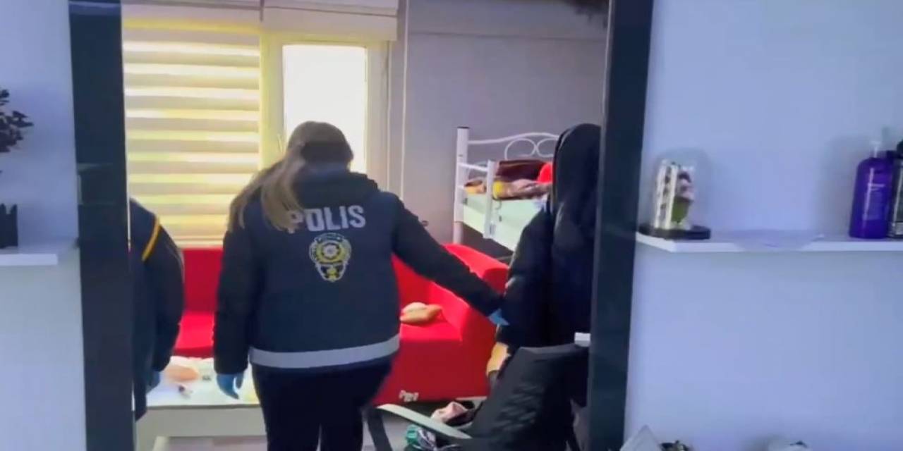 37 Kişinin Yakalandığı Fuhuş Operasyonunun Görüntüleri Ortaya Çıktı