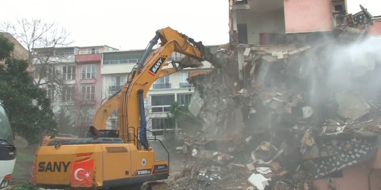 Büyükçekmece’de Kentsel Dönüşüm Çalışmaları Hız Kesmeden Devam Ediyor