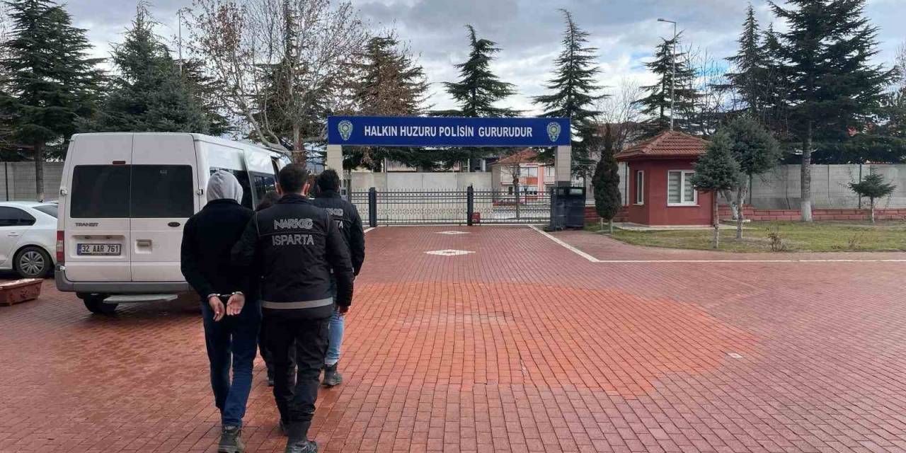 Isparta’da Kahvehaneye Narkotik Operasyon: 2 Şüpheli Tutuklandı