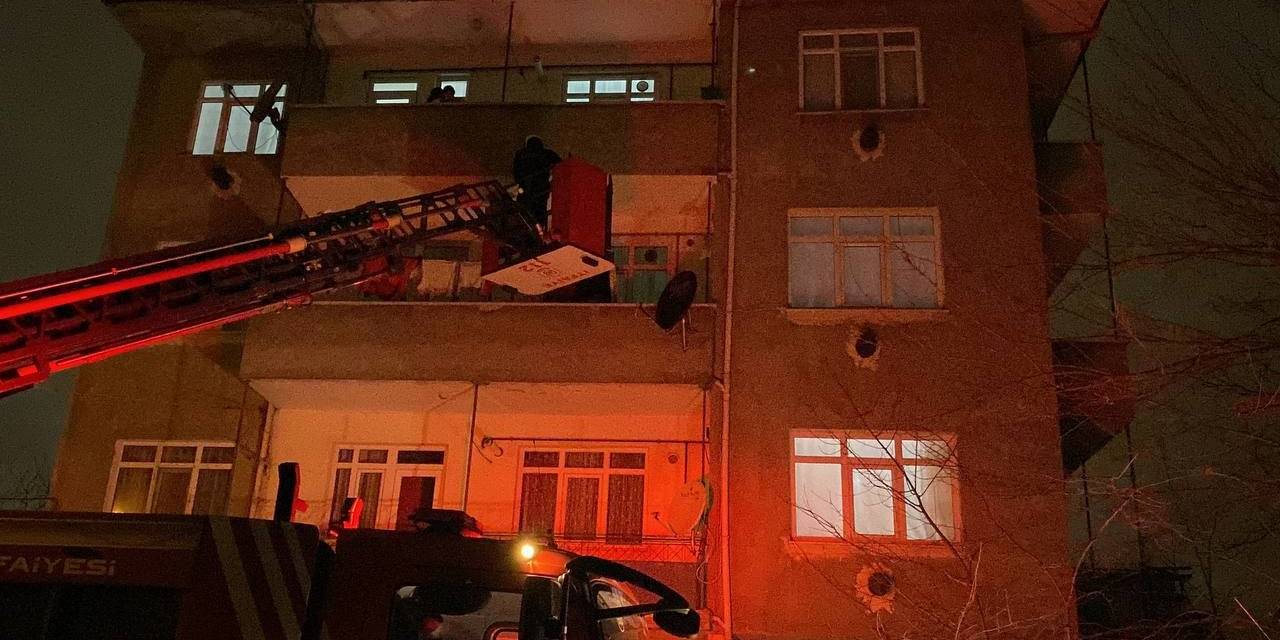 Uyuyakalan Afacanlar Şehri Birbirine Kattı