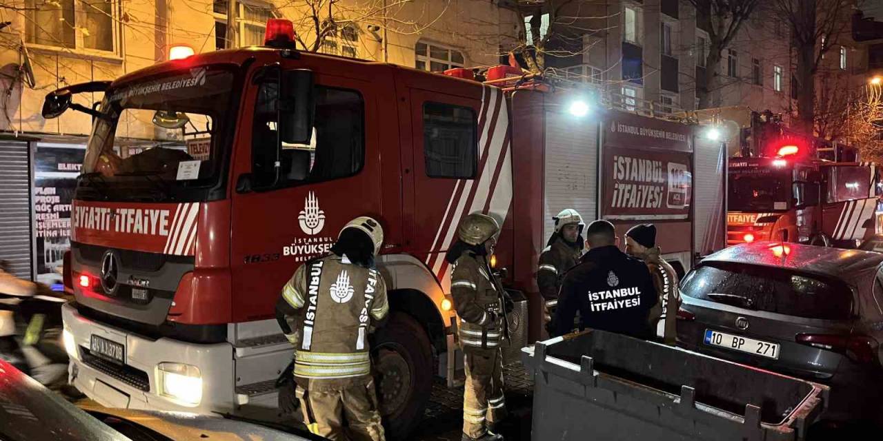 Güngören’de Binada Çıkan Yangında Mahsur Kalan 4 Kişi Kurtarıldı