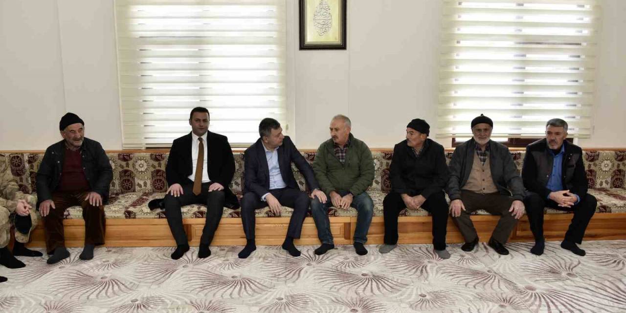 Vali Tanrısever Köy Ziyaretlerine Devam Ediyor