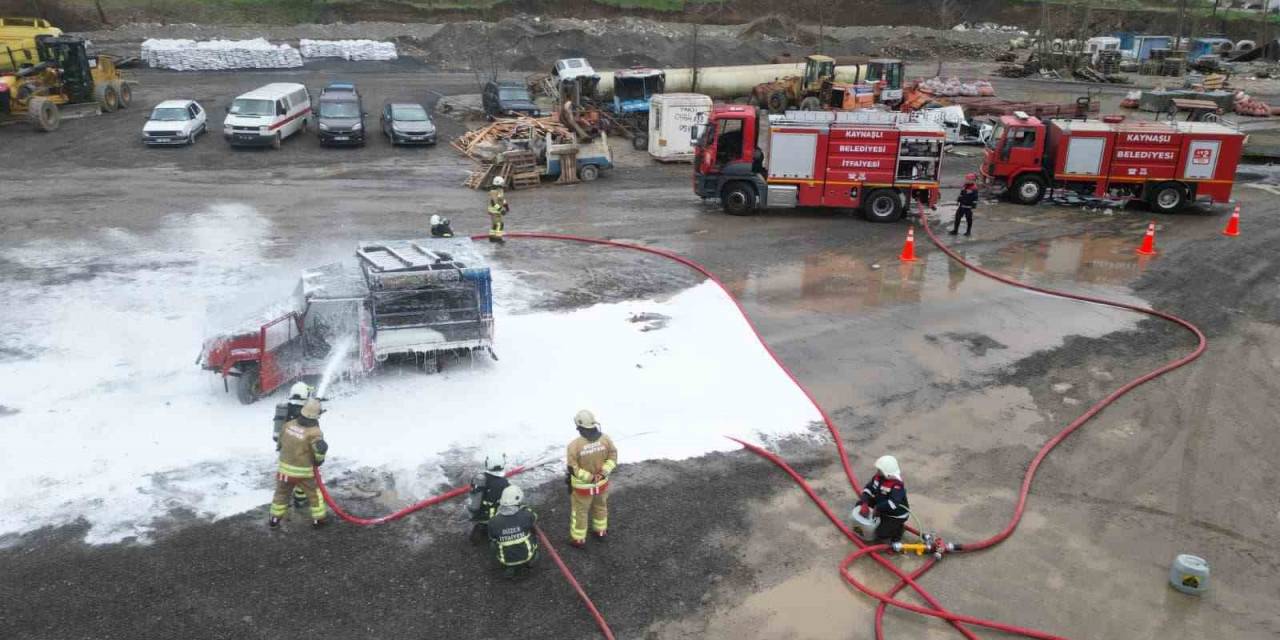 Bölgenin En Güçlü İtfaiyesinde İtfaiyeciler Eğitimde