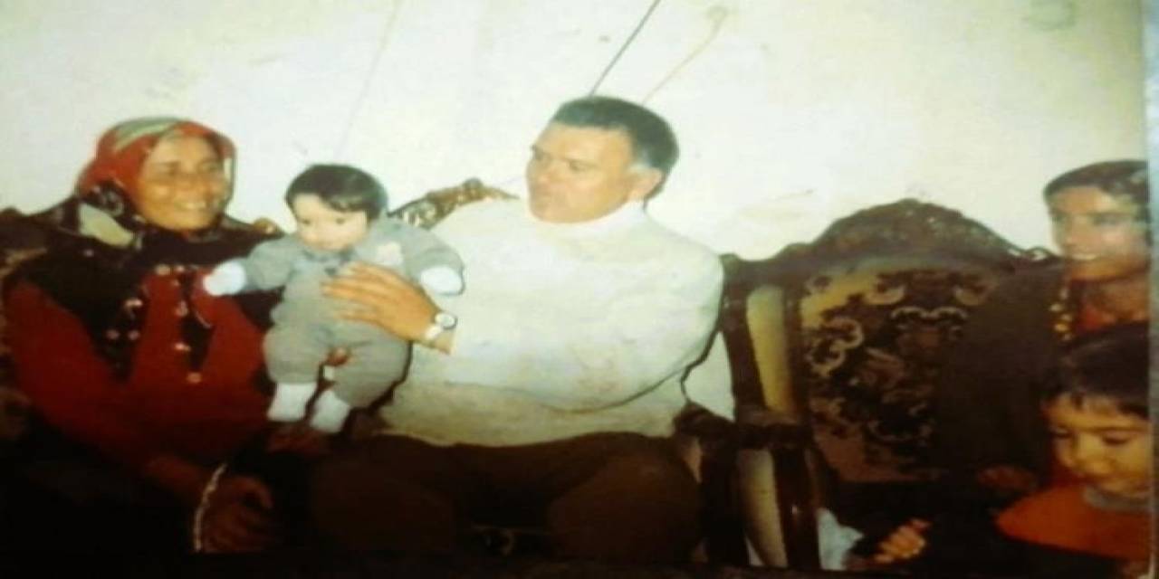 (Düzeltme) Fotoğraftaki O Bebek 20 Yıl Sonra Katili Oldu