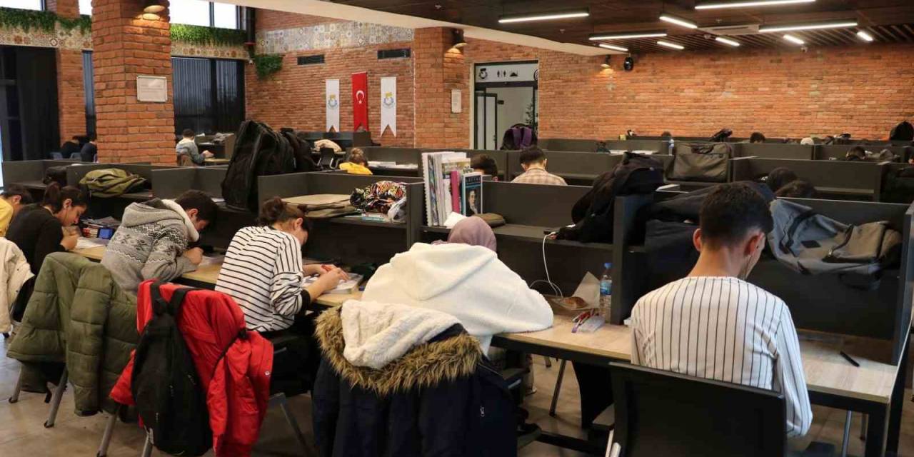 Haliliye Belediyesi Kütüphaneleri Gençlerin Adresi Oluyor