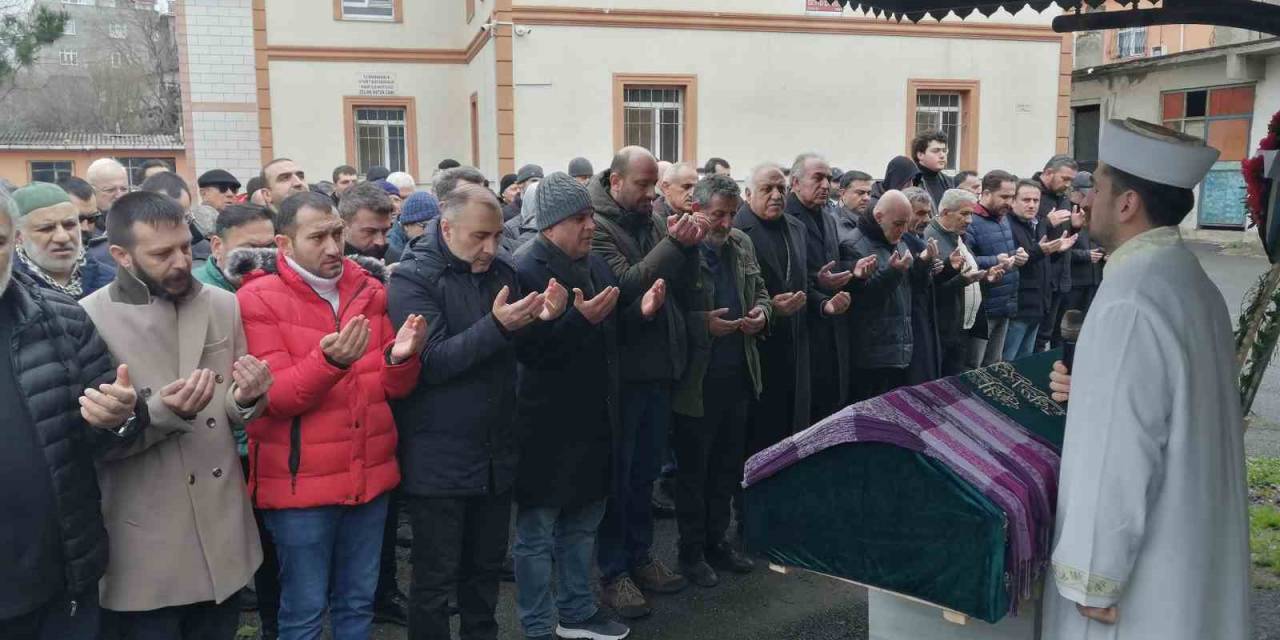 Ahmet Kaya’nın Ağabeyi Mustafa Kaya Son Yolculuğuna Uğurlandı