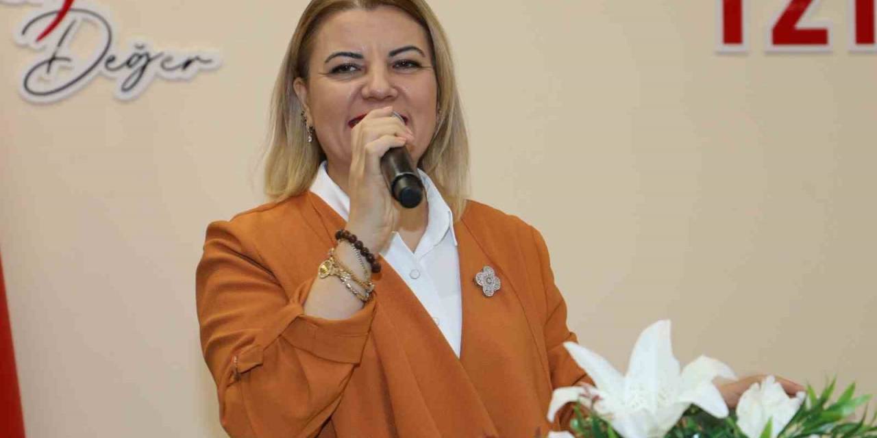 Başkan Hürriyet: "Ücretsiz 4 Diyetisyen İle Hizmet Veriyoruz"