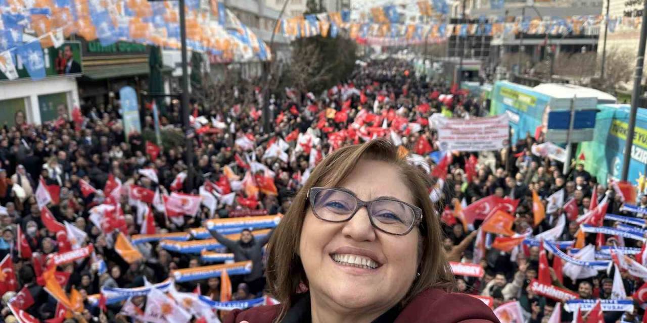 Şahin’den Miting Gibi Seçim İrtibat Ofisi Açılışı