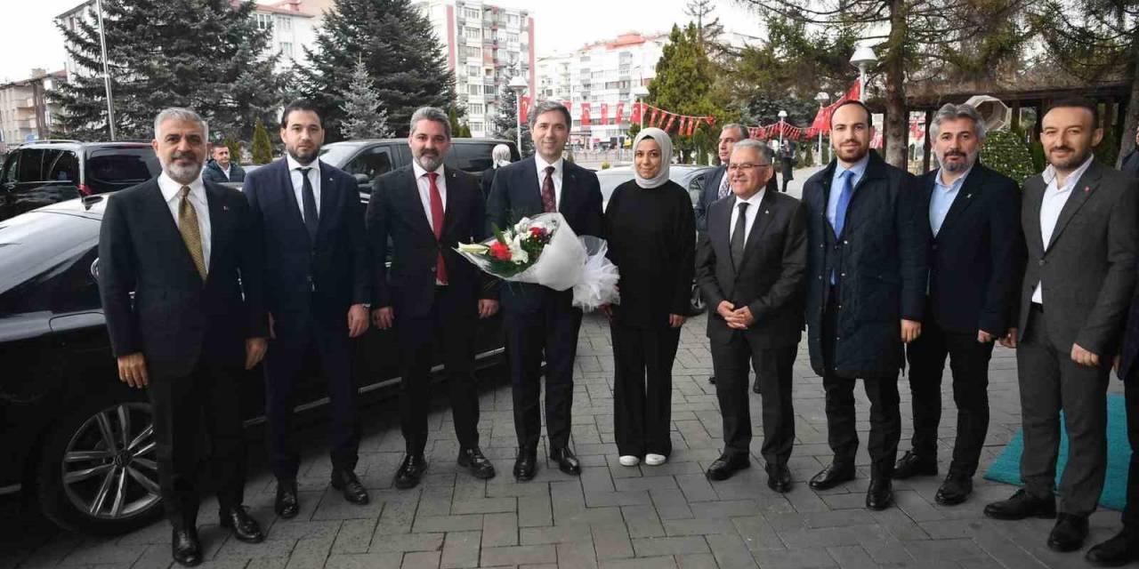 Ak Parti Genel Başkan Yardımcısı Sırakaya’dan Büyükkılıç’a Ziyaret
