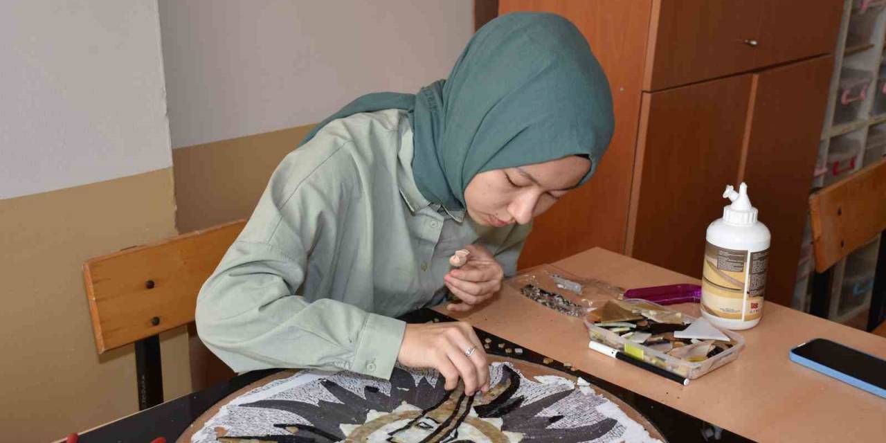 Kökeni Sümerlilere Kadar Uzanan Sanatta Paha Biçemedikleri Eserler Çıkartıyorlar