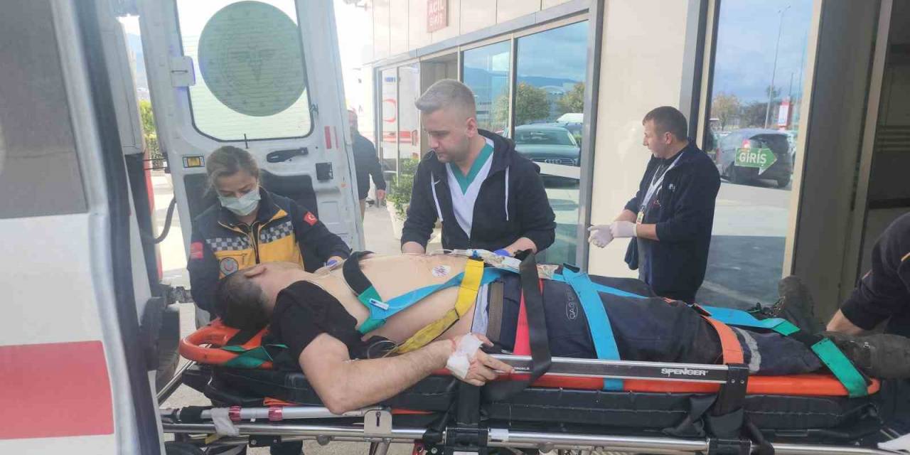 Kolunu Merdanaye Kaptıran İşçi Ağır Yaralandı