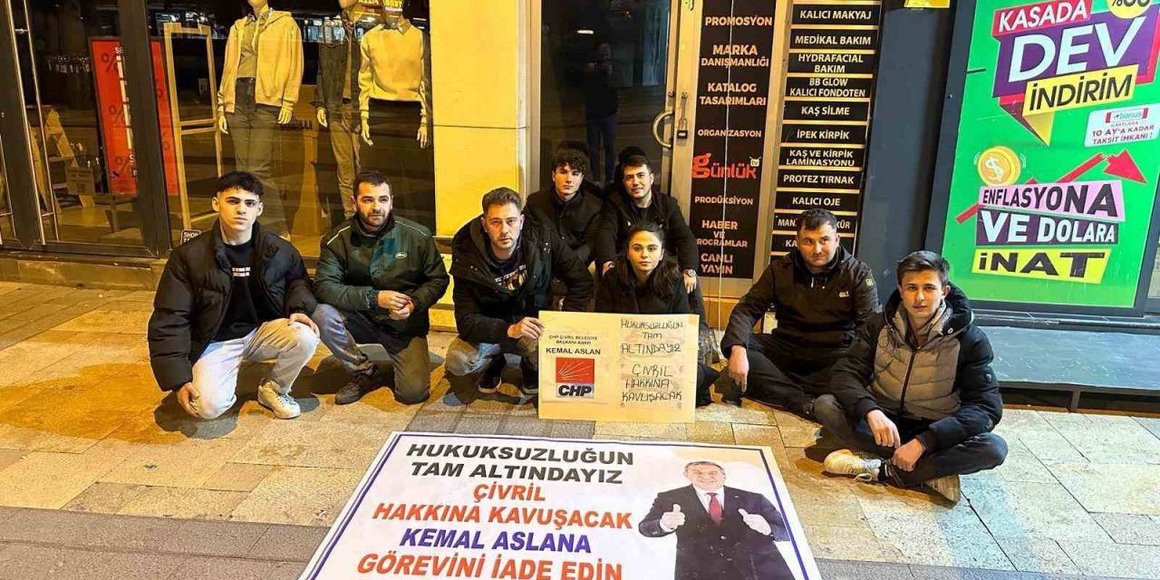 Chp’de İlan Edilen Adayın Değiştirilmesi Gençlerin Tepkisine Neden Oldu