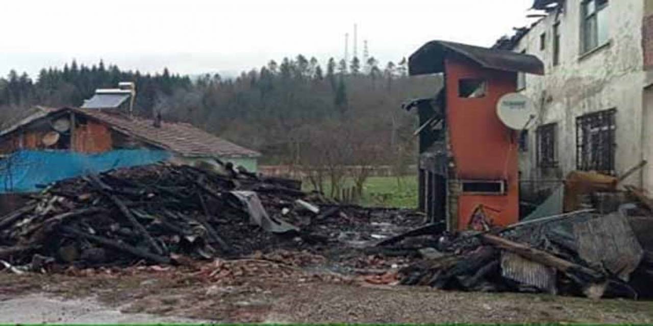 Köylüler Patlama Sesleri İle Uyandı