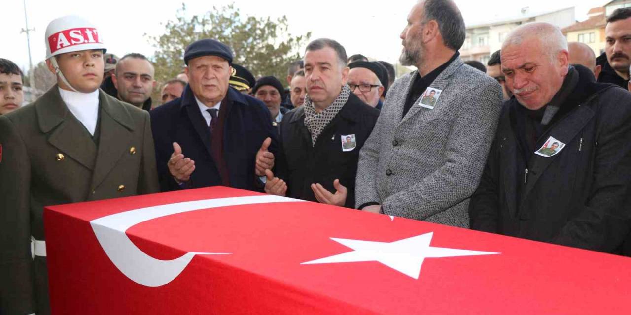 Vali, Milletvekili Ve Belediye Başkanı Şehidi Son Yolculuğuna Uğurladı