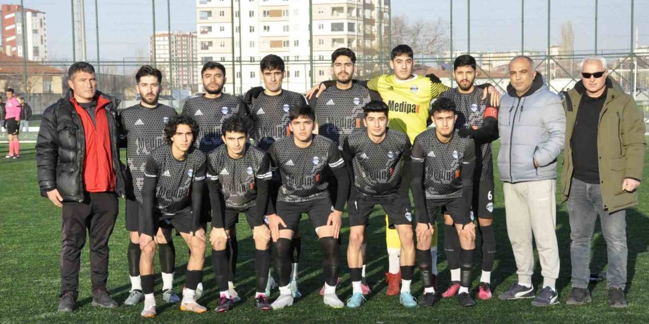 Kayseri Atletikspor, Ligi Namağlup Bitirdi