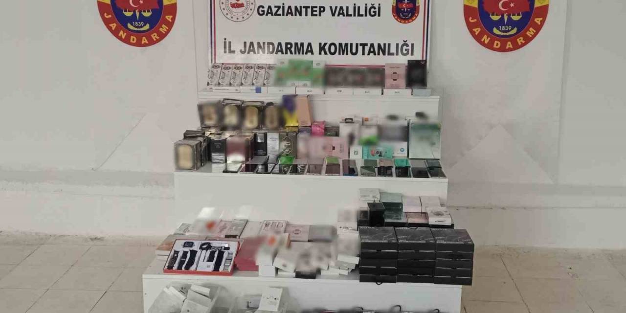 Jandarma 1 Milyon Değerinde Kaçak Malzeme Ele Geçirdi