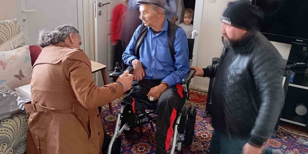 85 Yaşındaki Enver Dede Artık İstediği Gibi Gezebilecek