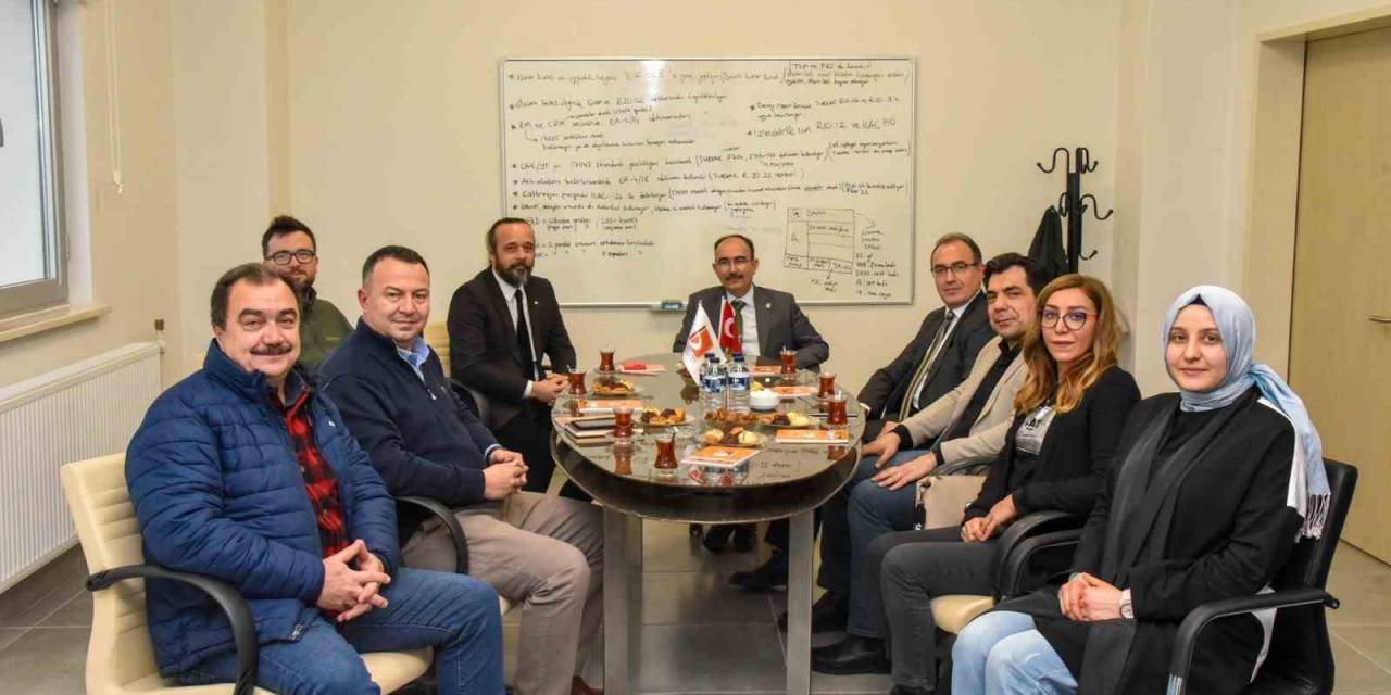 Kamu, Üniversite Ve Sanayi İş Birliğinin Gelişim Süreci Görüşüldü