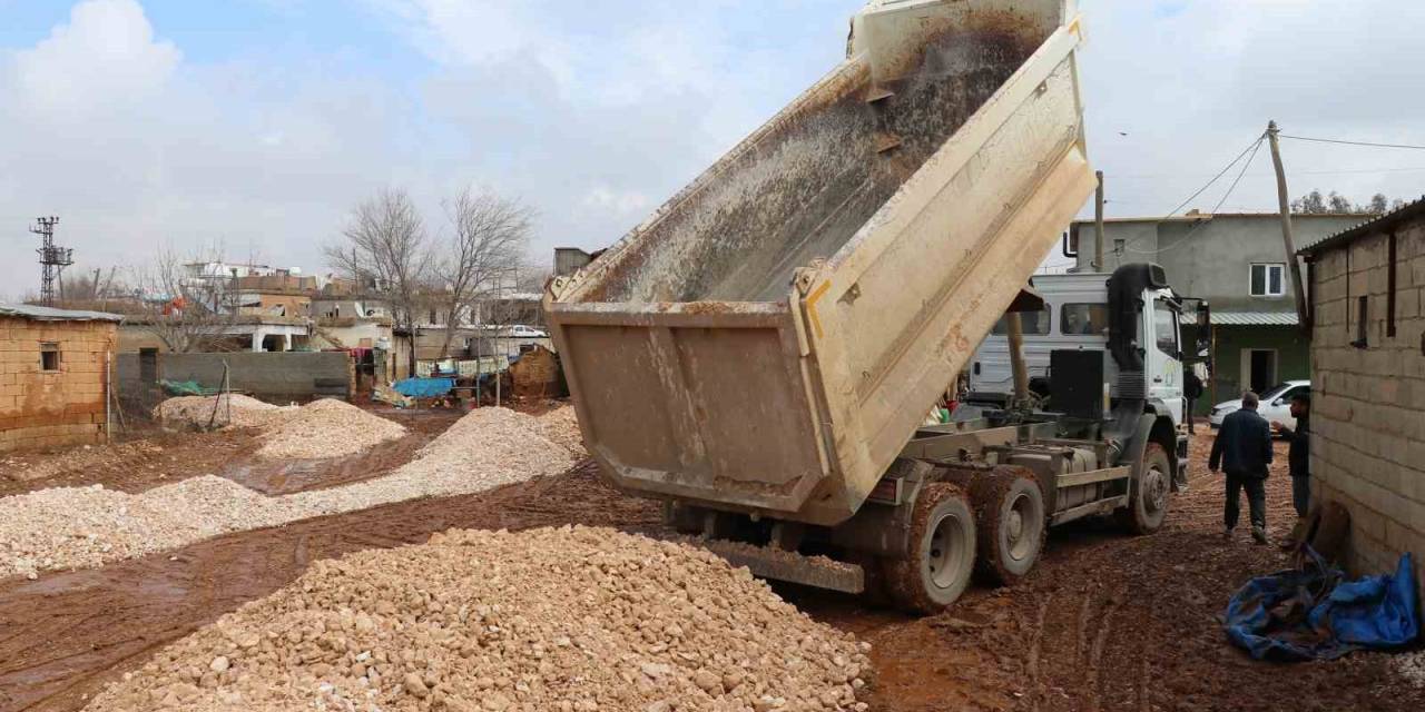 Haliliye Kırsalında Üstyapı Çalışmaları Sürüyor