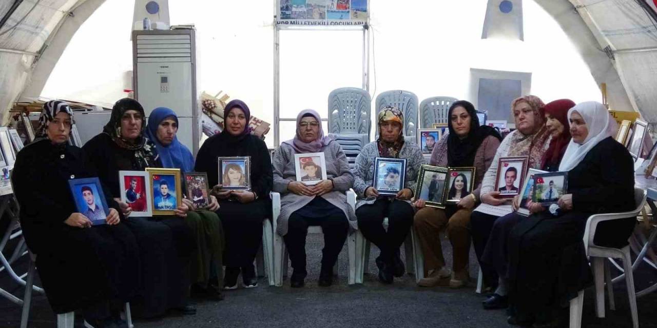 Evlat Nöbetindeki Remziye Yenidoğan: "15 Yaşında Bir Çocuk Annesini Bırakıp Dağa Gitmez"