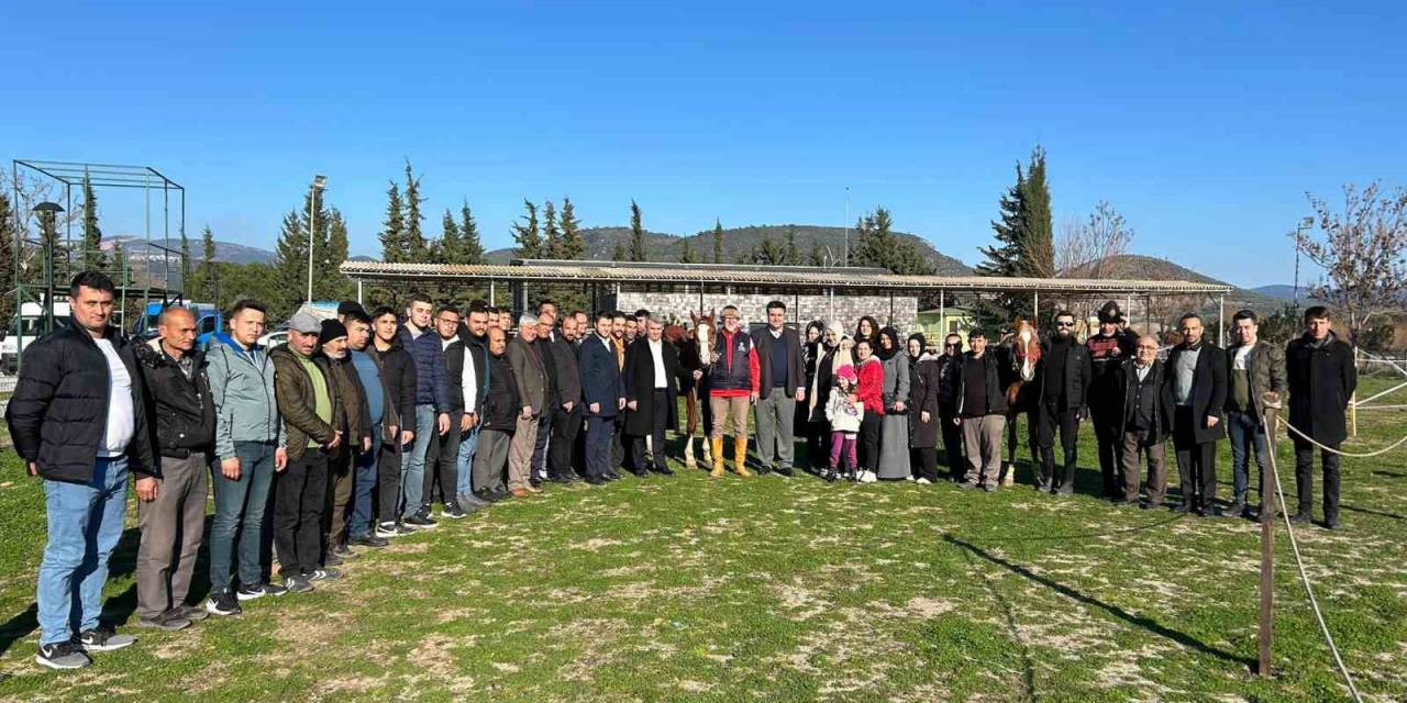 Milletvekili Canbey, Ayvalık, Balya Ve Havran İlçelerinde Hemşehrileriyle Buluştu