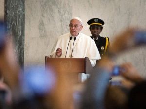 Papa, Bm Çalışanlarına Seslendi: “Benim İçin Dua Edin”