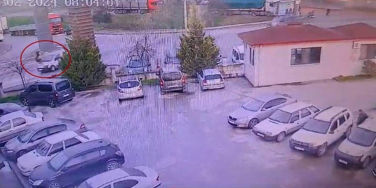 Hafif Ticari Aracın Çarptığı Gece Bekçisi 1 Haftalık Yaşam Mücadelesini Kaybetti