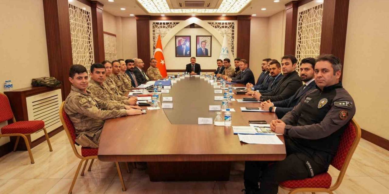 Vali Çelik: "kaçakçılıkla Mücadele Sürüyor”