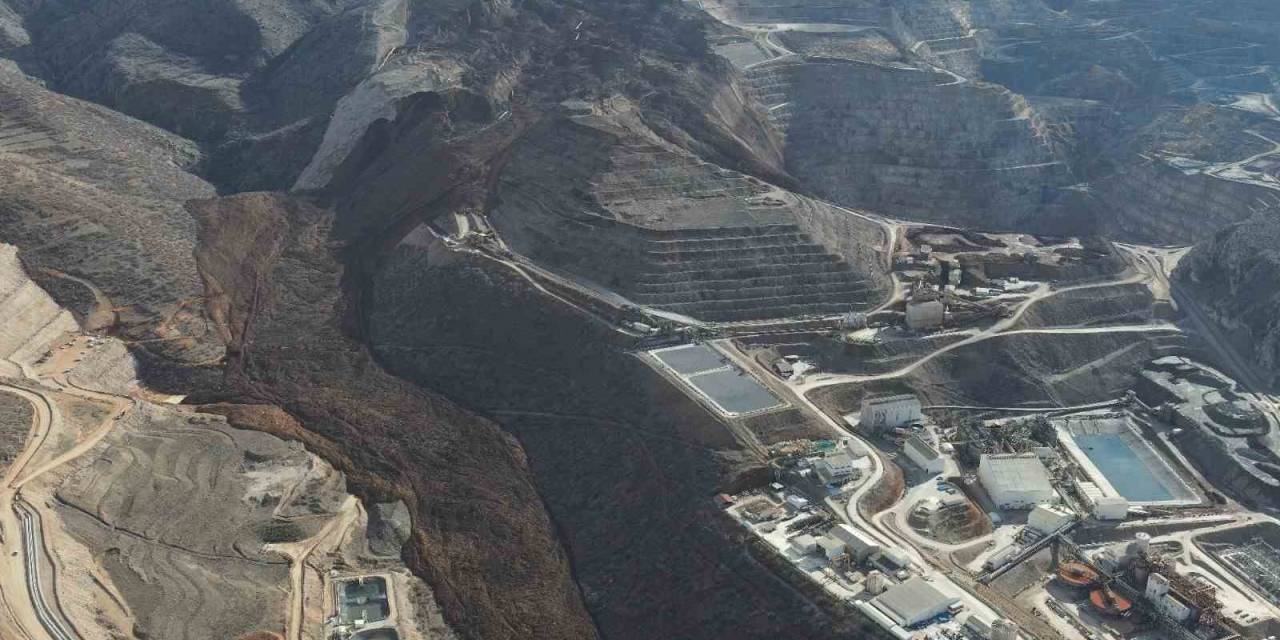KTÜ Heyeti Erzincan’daki Maden Sahasında İnceleme Yaptı
