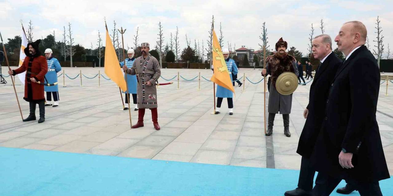 Cumhurbaşkanı Erdoğan, Azerbaycan Cumhurbaşkanı Aliyev’i Resmi Törenle Karşıladı